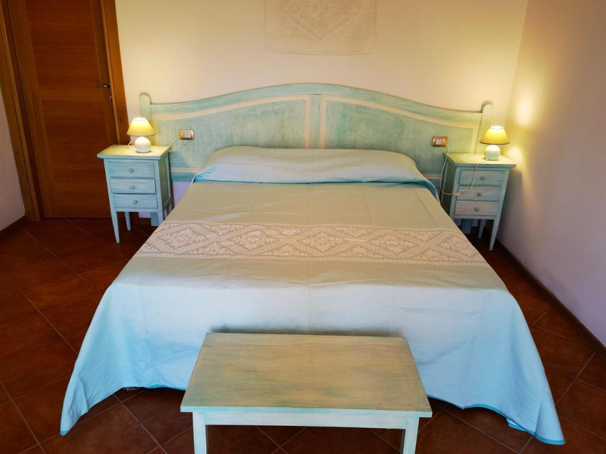 La Corte Degli Ulivi - Rurale Hotel Tresnuraghes