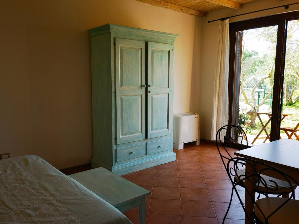Hotel La Corte Degli Ulivi - Rurale Tresnuraghes
